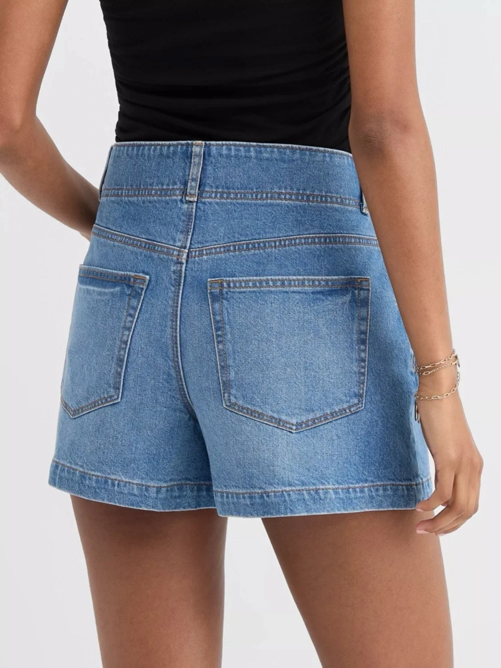 Loft Rivete Seamed High Rise Denim Shorts in Dark Wash Size 27 - Picture 2 of 4